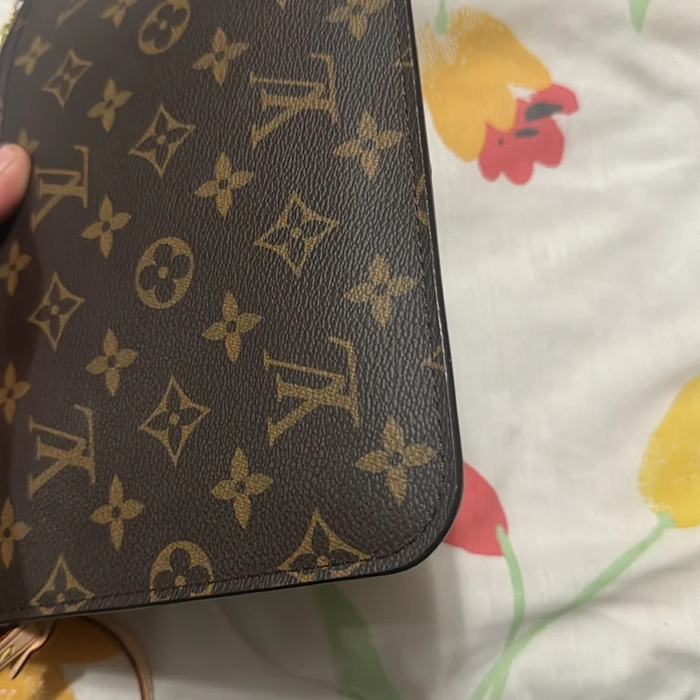 Louis Vuitton Neverfull GM POUCH - Picture 7 of 8